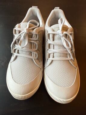 SOREL Out N About III Low Waterproof Sneakers Moonstone Dove Women's 8.5